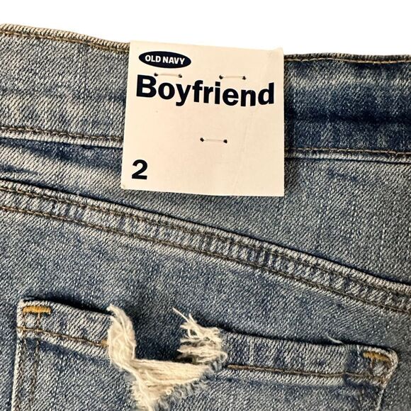 Old Navy ~Women’s Boyfriend Denim Dhorts ~ 3” inseam ~ size 2 ~ some distressing - Picture 3 of 7